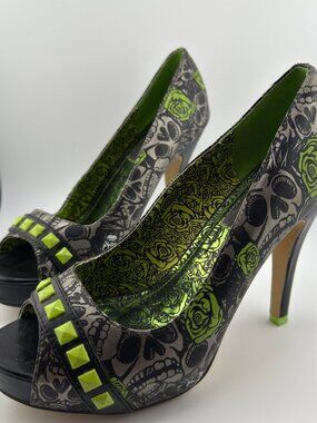 Just Fabulous Skull Roses Peep Toe Stiletto Heels Lime Green (Size 9)
